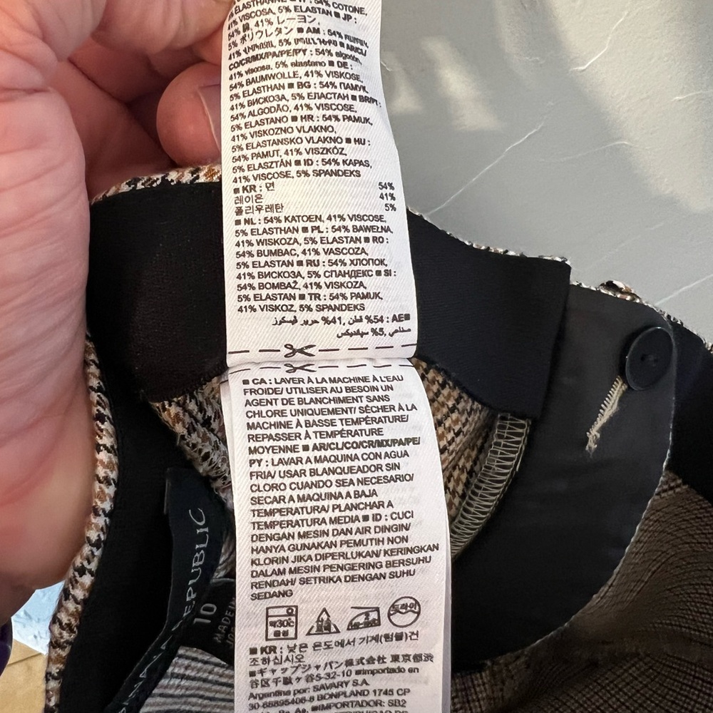 Banana Republic Women's Tan Checkered Cargo Pants 10 - Picture 7 of 10